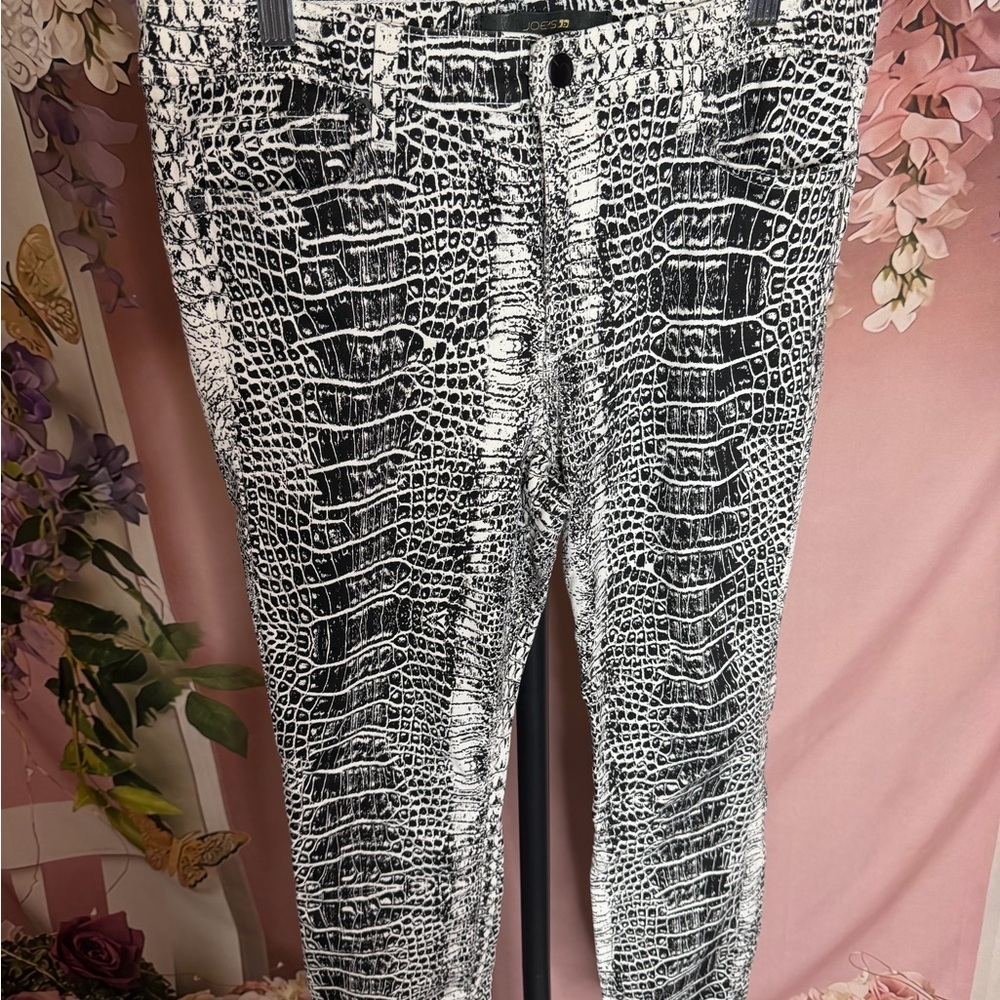 Joe's Python Print Jegging - Picture 5 of 9